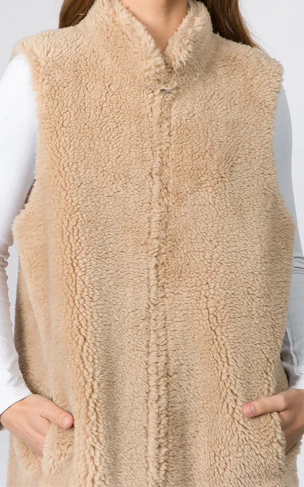 VA90B9 Faux Shearling Reversible Vest with Pockets